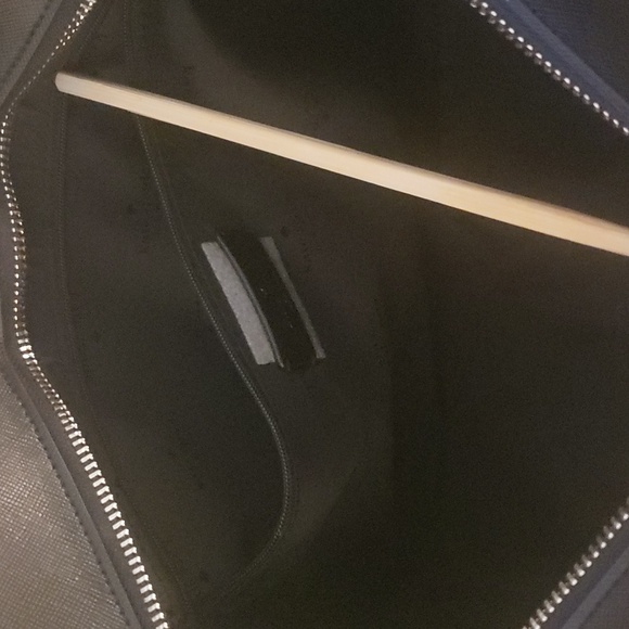 Kate Spade Tote Handbag with Matching Wallet - Black with Crab Accessory - Picture 7 of 12